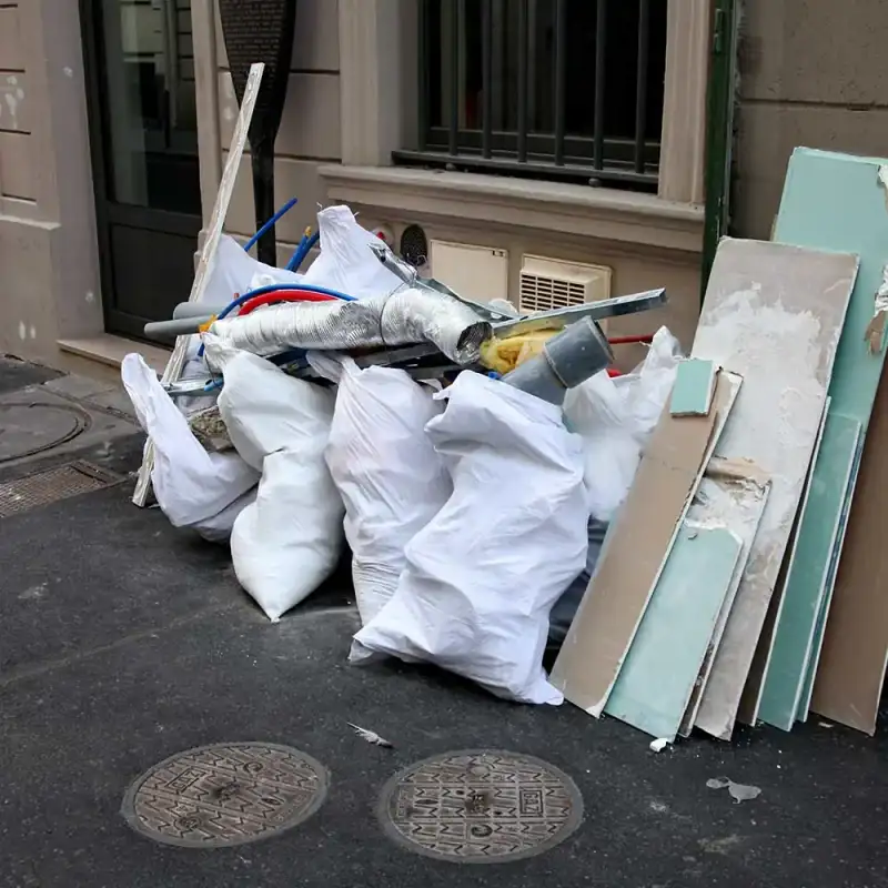 Déchets chantier Lyon : des solutions professionnelles pour l'évacuation de vos déchets de chantier