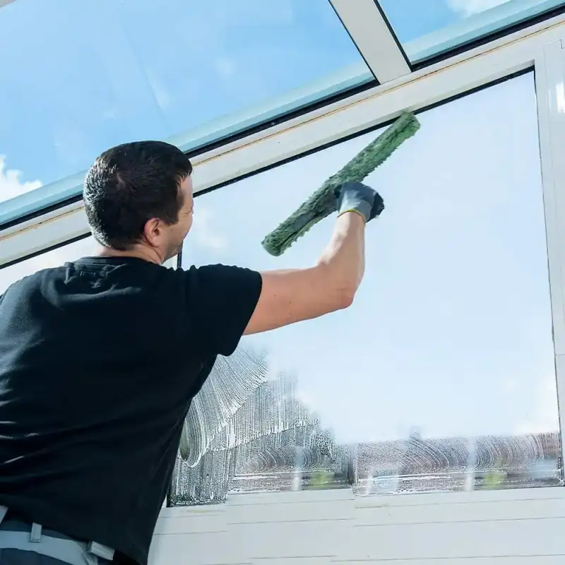 Entreprise de nettoyage de vitre Lyon : un service professionnel et efficace